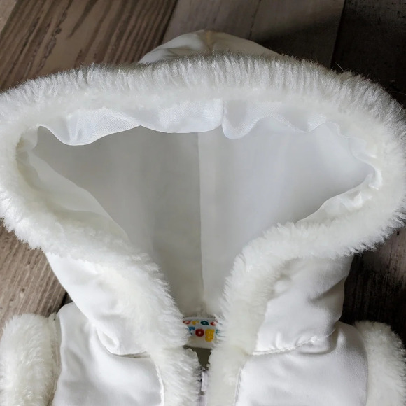 Cradle Togs Baby Girl Faux Fur Embroidered Vest Size 3/6 Months - Picture 4 of 7